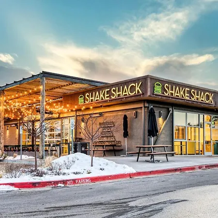 Sloans Lake 1Br W Gym Pool Wd Nr Park Den-46-3